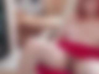 CrazyMomy MILF webcam performer live streaming