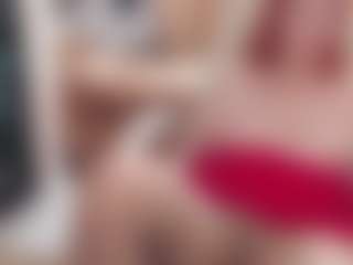 Live cam show with CrazyMomy - Mature on CamwithHer