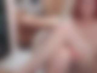 Live cam show with CrazyMomy - Grey Eyes on AdultVida.com