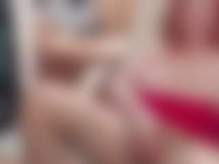 Live cam show with CrazyMomy - MILF on Milfs Live