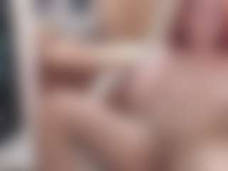 CrazyMomy's Live Sex Cam Show