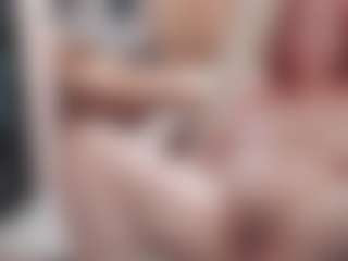 CrazyMomy's Live Sex Cam Show