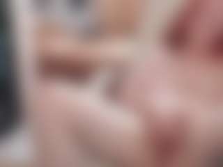 Live cam show with CrazyMomy - Granny on Hubzter Live