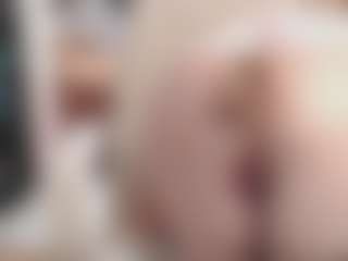 Live cam show with CrazyMomy - Red Hair on livesuperchat.net