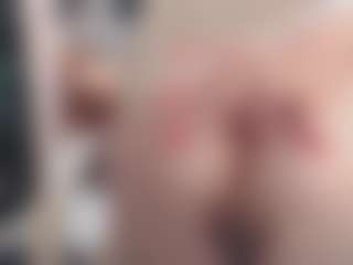 CrazyMomy's Live Sex Cam Show