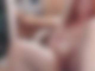 CrazyMomy's Live Sex Cam Show