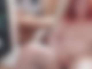CrazyMomy's Live Sex Cam Show