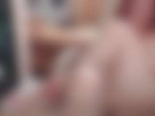 CrazyMomy's Live Sex Cam Show