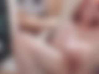 CrazyMomy's Live Sex Cam Show