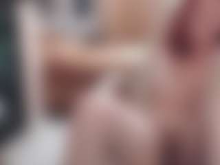 CrazyMomy's Live Sex Cam Show