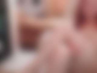 CrazyMomy's Live Sex Cam Show