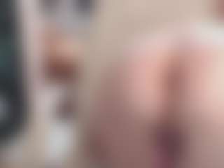 CrazyMomy's Live Sex Cam Show