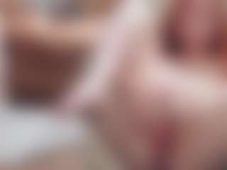 CrazyMomy's Live Sex Cam Show