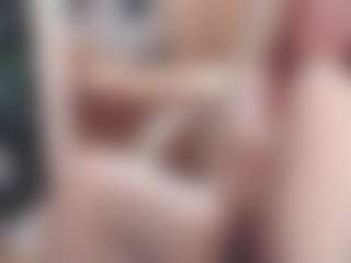 CrazyMomy's Live Sex Cam Show