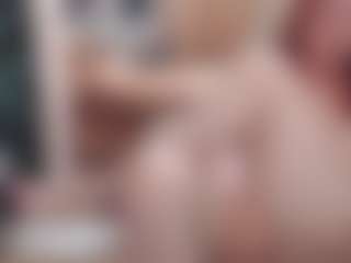 CrazyMomy's Live Sex Cam Show