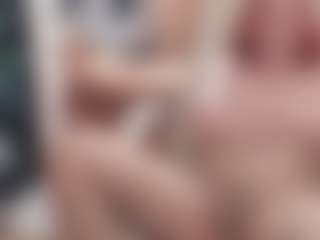 CrazyMomy's Live Sex Cam Show
