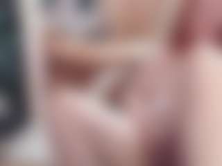 Live cam show with CrazyMomy - Solo on LiveSexCams6