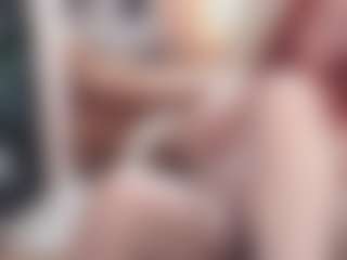 Live cam show with CrazyMomy - Red Hair MILF on Lustler