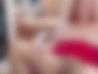 CrazyMomy MILF webcam performer live streaming