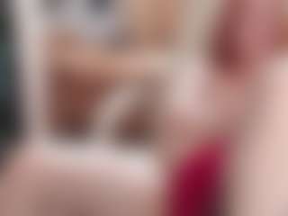 Live cam show with CrazyMomy - Trimmed Granny on dropp.cam