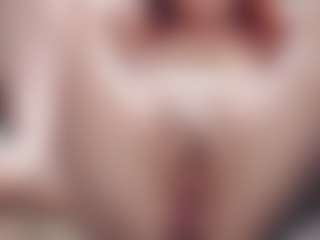 CrazyMomy MILF webcam performer live streaming