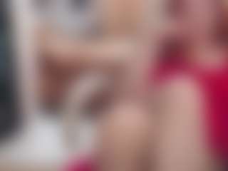 CrazyMomy MILF webcam performer live streaming
