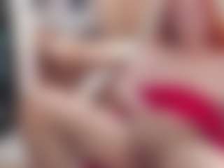 Live cam show with CrazyMomy - Green Eyes on Strip Flash - Live Sex Shows