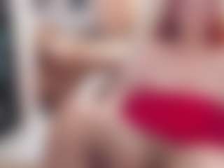 CrazyMomy's Live Sex Cam Show