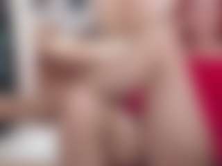 CrazyMomy's Live Sex Cam Show