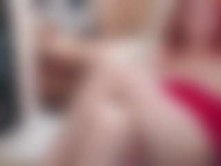 CrazyMomy MILF webcam performer live streaming