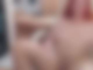 Live cam show with CrazyMomy - Solo on madthumbs