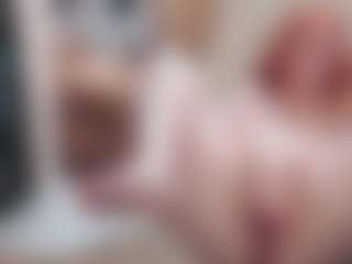 CrazyMomy's Live Sex Cam Show