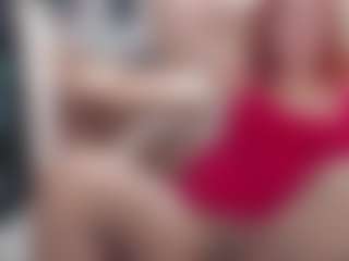 CrazyMomy's Live Sex Cam Show