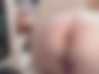 Live cam show with CrazyMomy - Spy Granny on CamSextacy