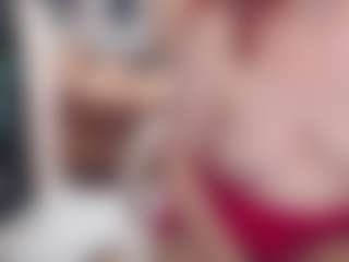 CrazyMomy's Live Sex Cam Show