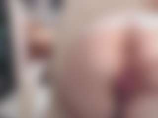 CrazyMomy's Live Sex Cam Show