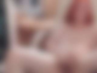 CrazyMomy's Live Sex Cam Show