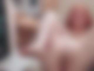 CrazyMomy's Live Sex Cam Show