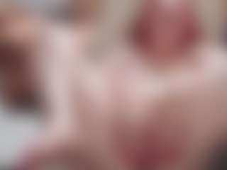CrazyMomy's Live Sex Cam Show