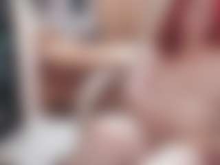 CrazyMomy's Live Sex Cam Show