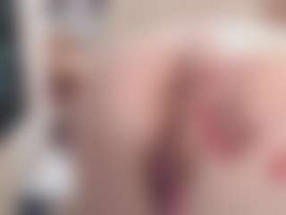 CrazyMomy's Live Sex Cam Show