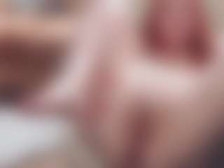 CrazyMomy MILF webcam performer live streaming