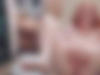 CrazyMomy's Live Sex Cam Show