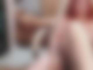 CrazyMomy MILF webcam performer live streaming