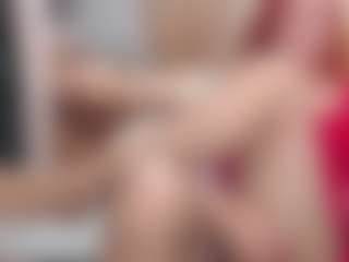 CrazyMomy's Live Sex Cam Show