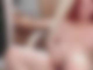 CrazyMomy's Live Sex Cam Show