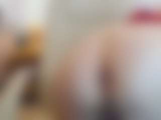 CrazyMomy's Live Sex Cam Show