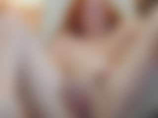 CrazyMomy's Live Sex Cam Show