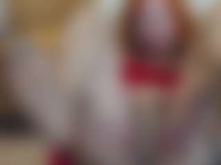 Live cam show with CrazyMomy - Skinny on Camsoda