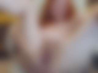 CrazyMomy's Live Sex Cam Show